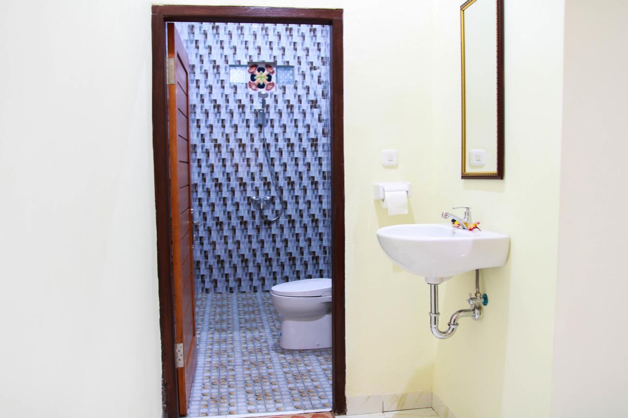Medal Jaya Hostel & Room Нуса-Лембонган Экстерьер фото